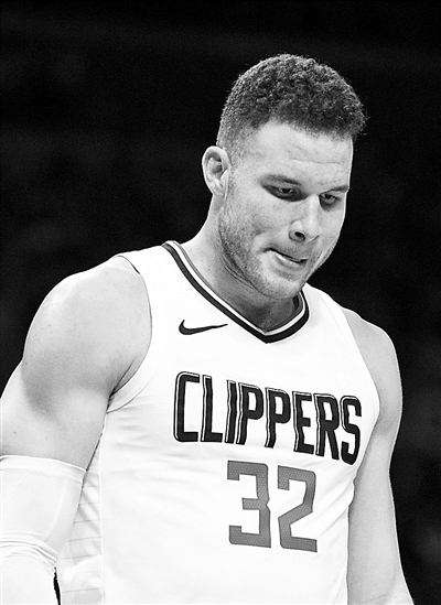 向前推进的 向前推进的