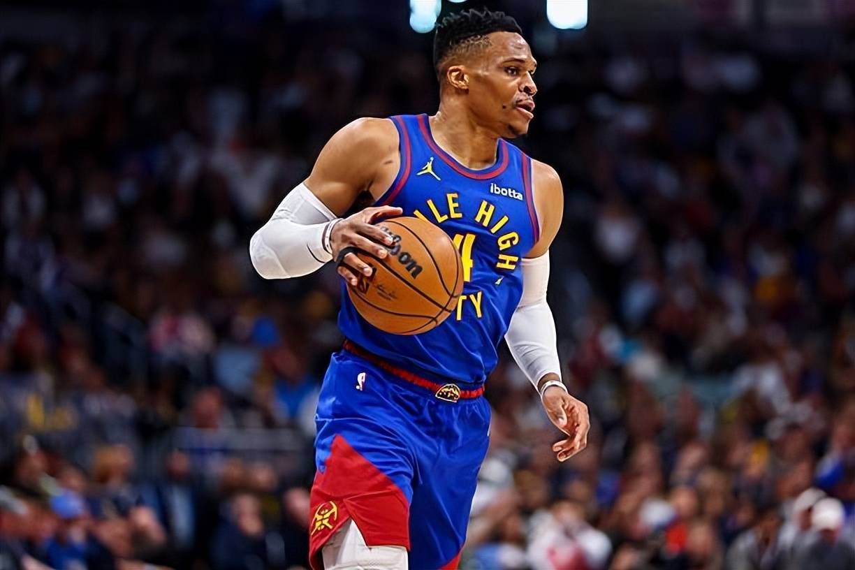 个冠军拼搏 个冠军拼搏