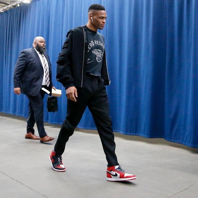 他的造犯规 他的造犯规